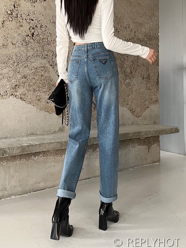 프라다 트라이앵글로고 워싱 스트레이트 진