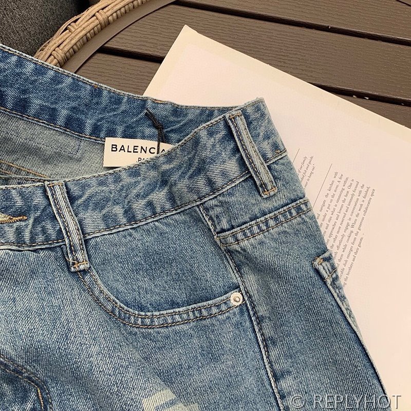 발렌시아가 오블리크 레터 프린트 스트레이트 진