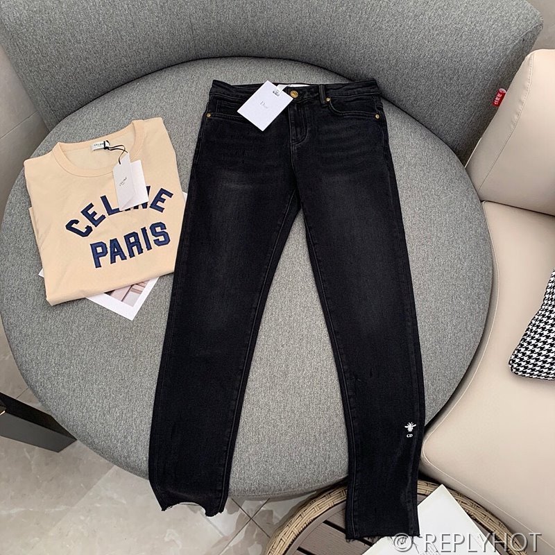 디올 하이웨이스트 슬림 워싱 나인포인트 블랙진