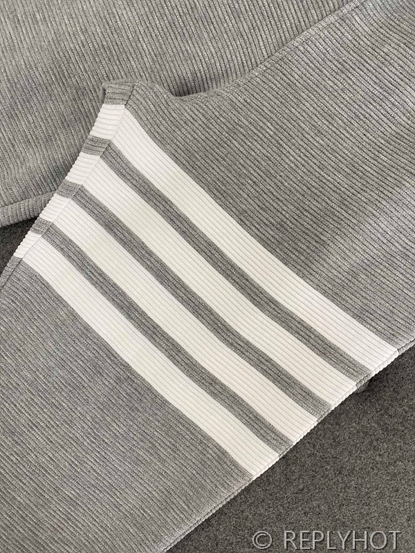 톰브라운 스트레이트 캐주얼 팬츠 그레이