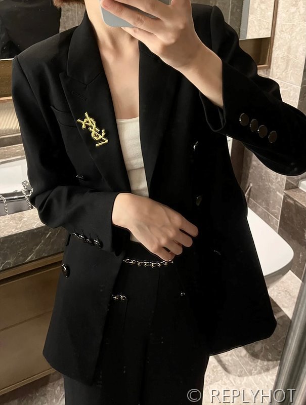 입생로랑 클래식 더블 울 테일러트 정장코트