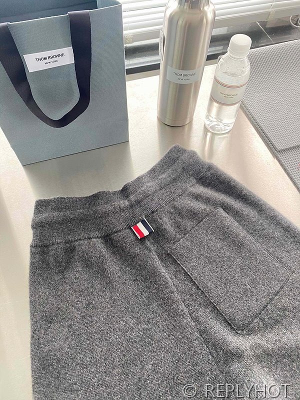톰브라운 4바 사선완장 니트 스웨터 조거 팬츠 [매장가 170만원대]