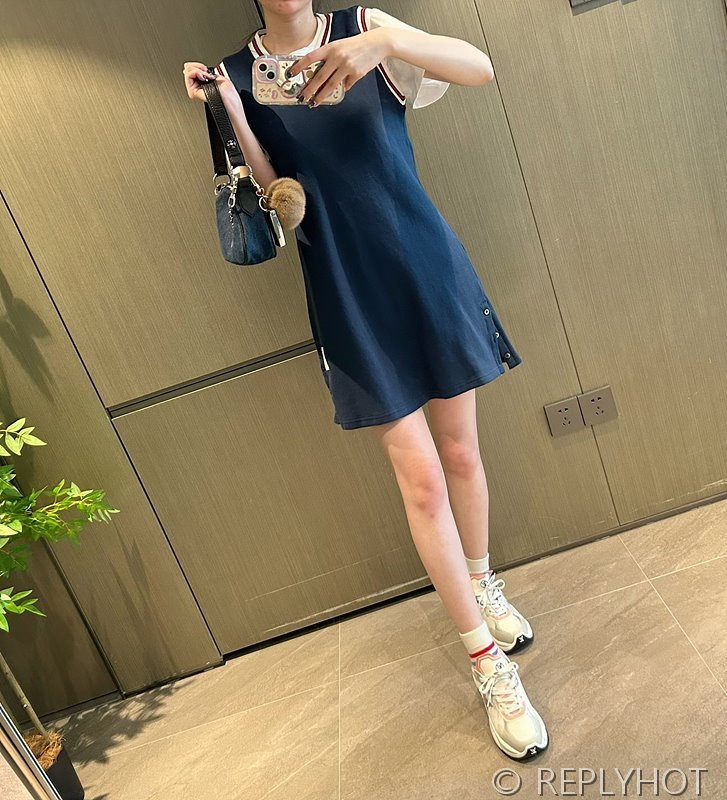 톰브라운 클래식 프레피 스타일 민소매 니트 선드레스 2COLOR [매장가 280만원대]