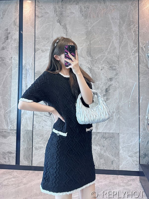 샤넬 캐시미어 니트 원피스 3COLOR [매장가 368만원대]