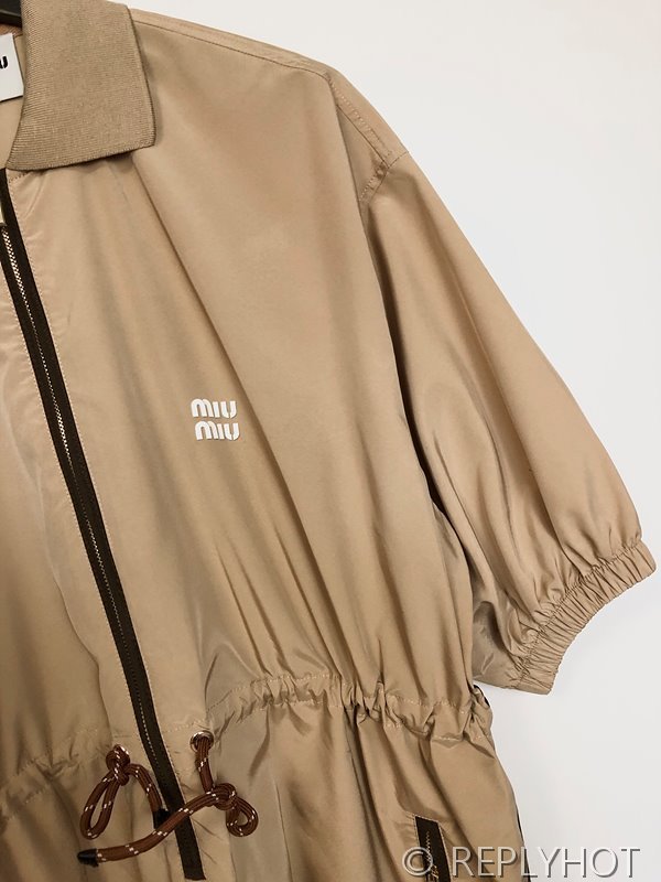 미우미우 기능성 소재 드레스 [매장가 385만원대]