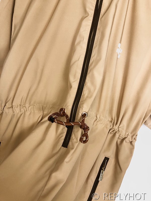 미우미우 기능성 소재 드레스 [매장가 385만원대]