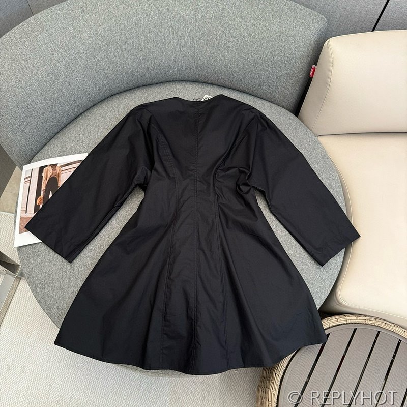 로에베 페블 드레스 [매장가 220만원대]