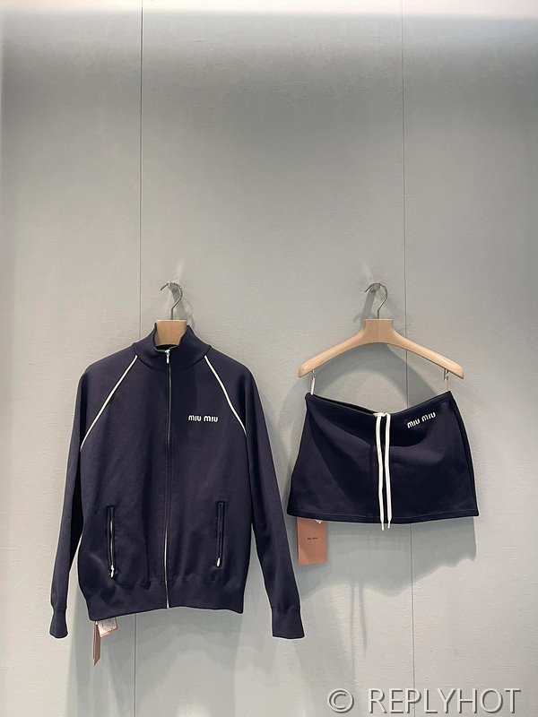 미우미우 나일론 플리스 카디건 스커트 [매장가 497만원대]