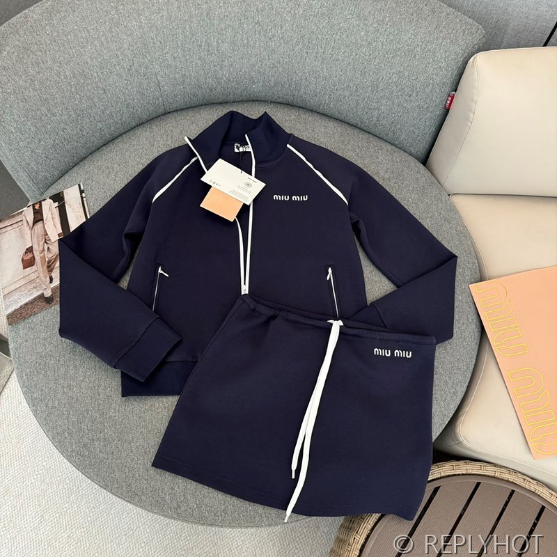 미우미우 나일론 플리스 카디건 스커트 [매장가 497만원대]