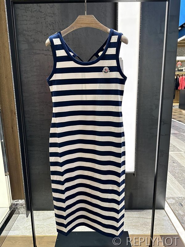 몽클레어 스트라이프 미디 드레스 [매장가 100만원대]