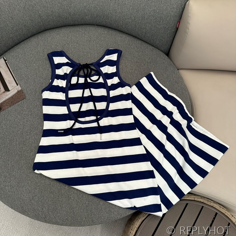 몽클레어 스트라이프 미디 드레스 [매장가 100만원대]