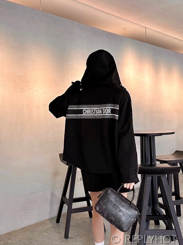 디올 루즈 자수 투피스