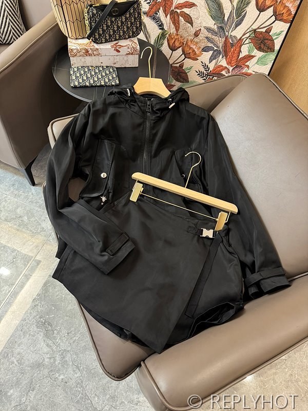 디올 루즈 자수 투피스