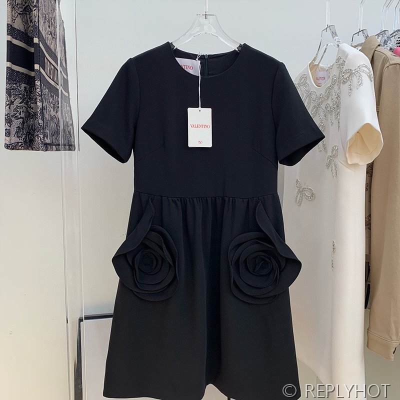 발렌티노 로즈 리틀 드레스