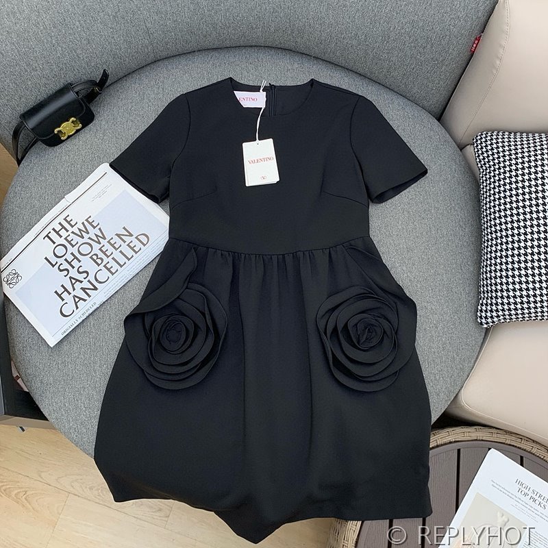 발렌티노 로즈 리틀 드레스