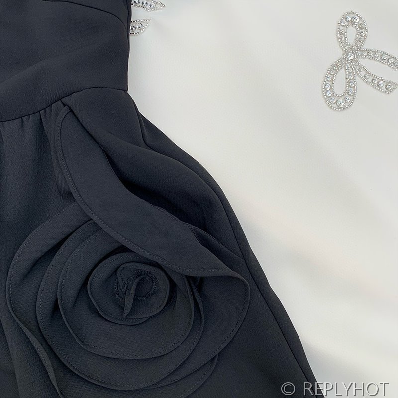 발렌티노 로즈 리틀 드레스