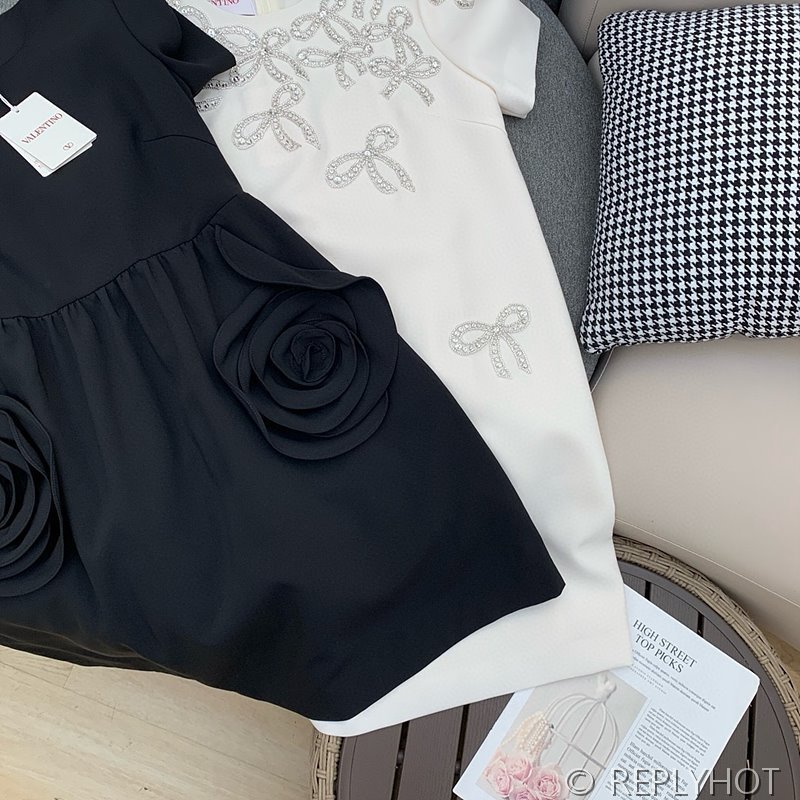 발렌티노 로즈 리틀 드레스