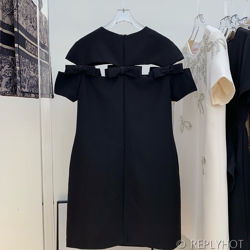 발렌티노 리본 라운드 반팔 원피스