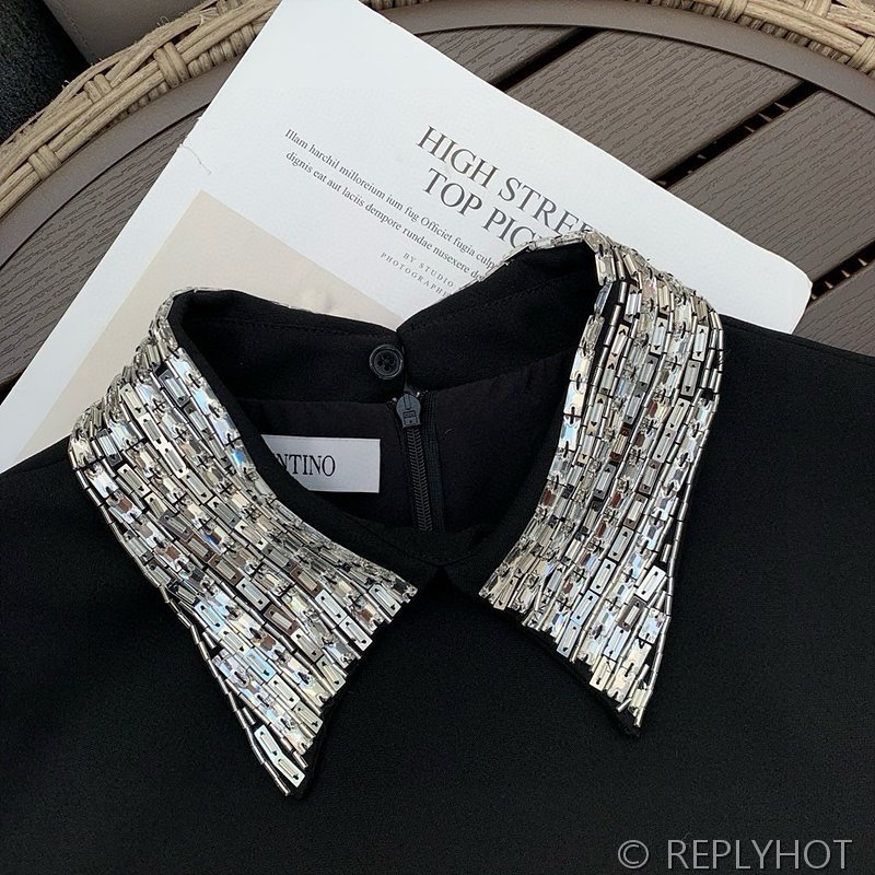 발렌티노 크리스탈 비즈 라펠 카라 원피스