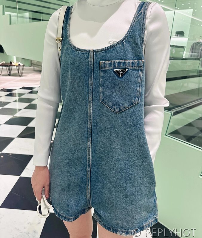 프라다 서스펜더 데님 숏 슈트