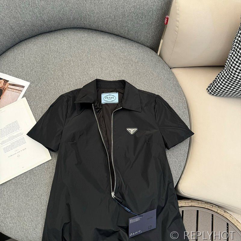 프라다 나일론 라펠 반팔 원피스