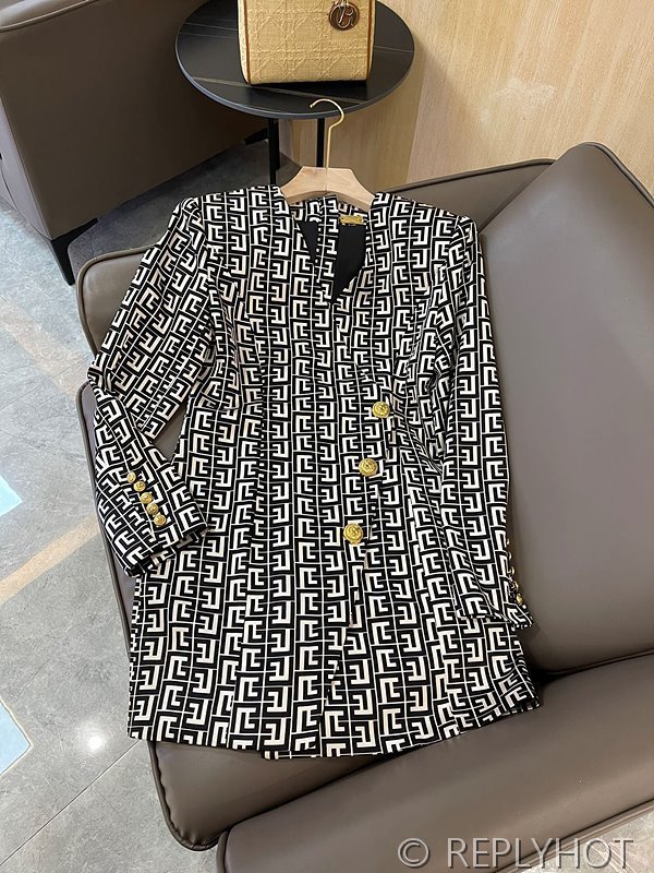 발망 프린트 아세테이트 롱 코트 드레스