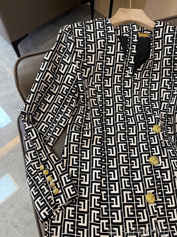 발망 프린트 아세테이트 롱 코트 드레스