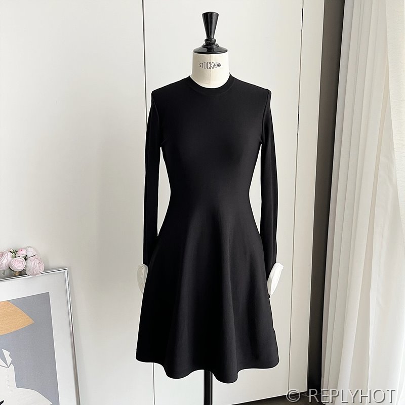 발렌티노 플로럴 아플리케 미니 드레스