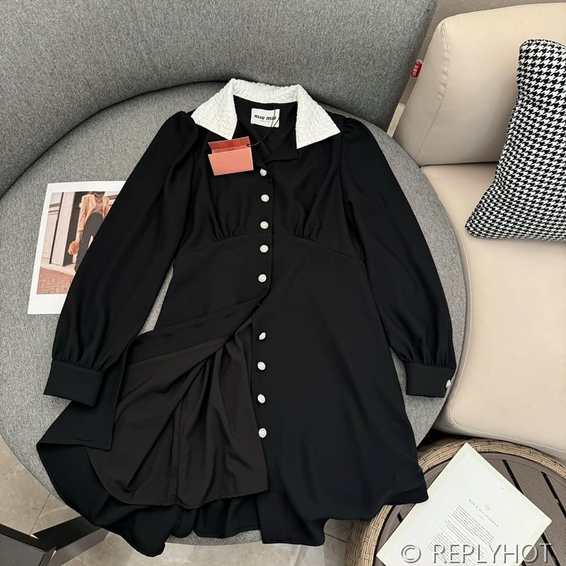 미우미우 사블레 드레스 [매장가 500만원대]