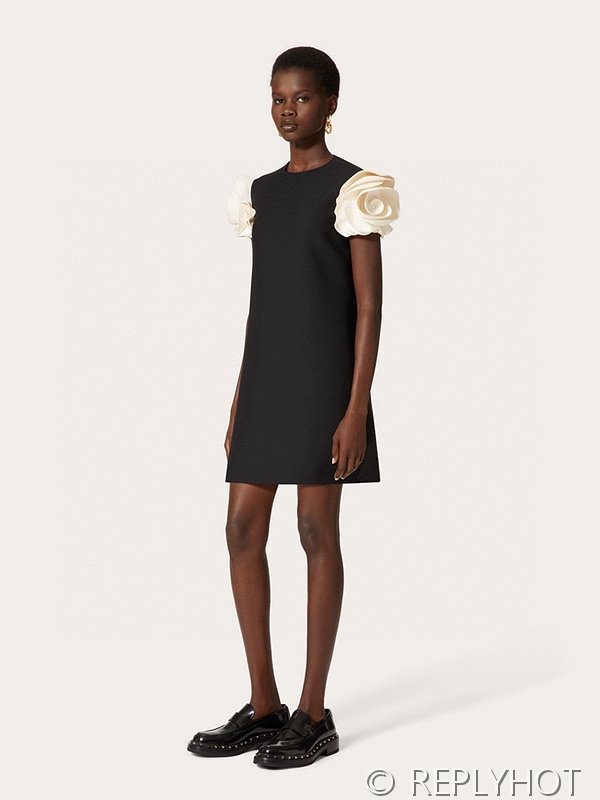 발렌티노 블루밍 로즈 드레스 [매장가 370만원대]