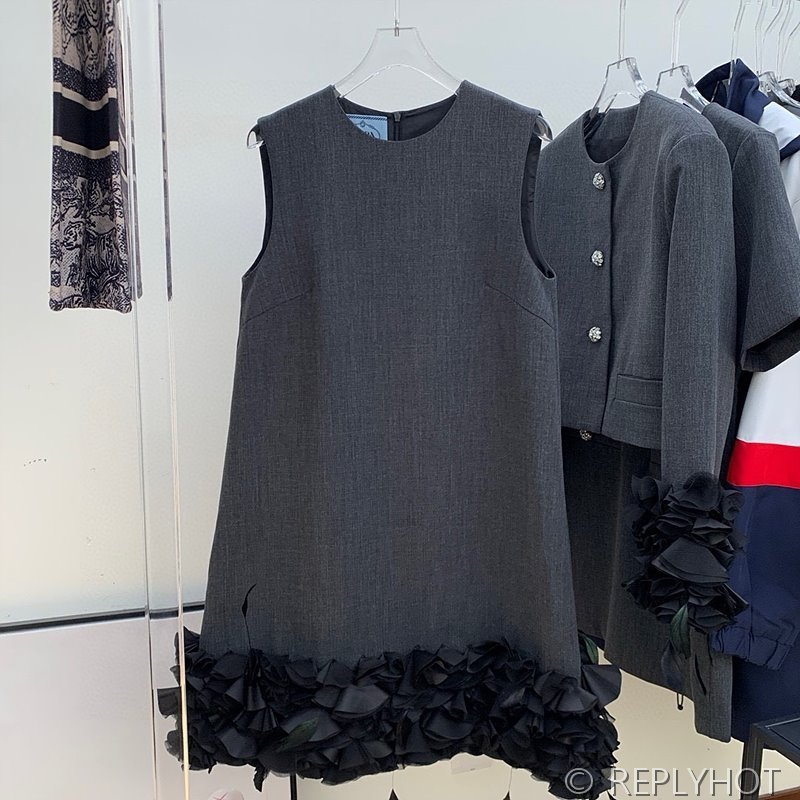 프라다 자수 울 미니드레스 [매장가 860만원대]