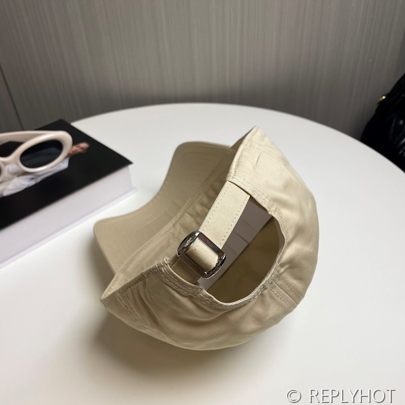 셀린느 트리옹프 베이스볼 캡 [매장가 79만원대]