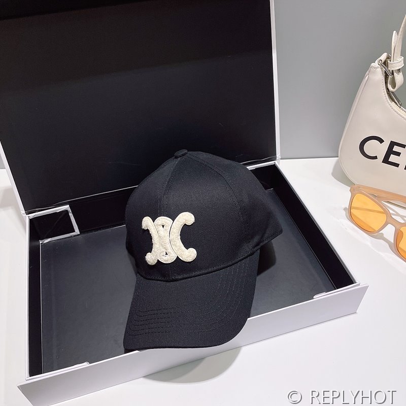 셀린느 트리옹프 베이스볼 캡 [매장가 79만원대]