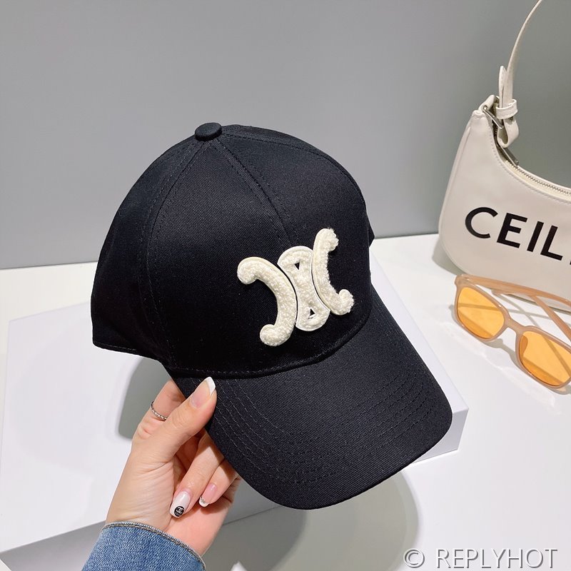 셀린느 트리옹프 베이스볼 캡 [매장가 79만원대]