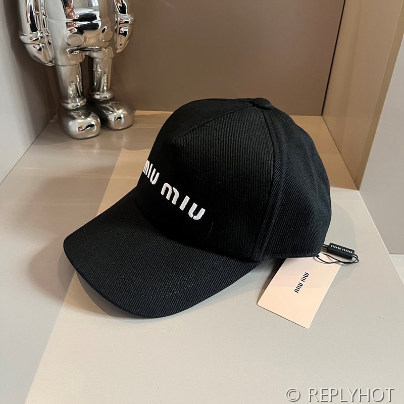 미우미우 드릴 베이스볼 캡 [매장가 69만원대]