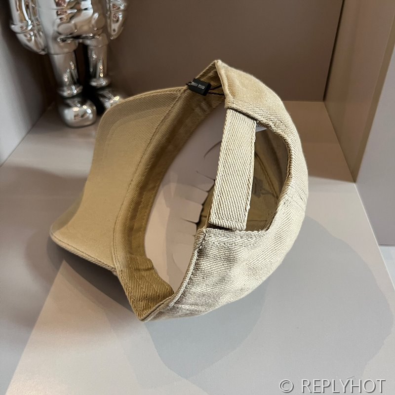 미우미우 드릴 베이스볼 캡 [매장가 69만원대]