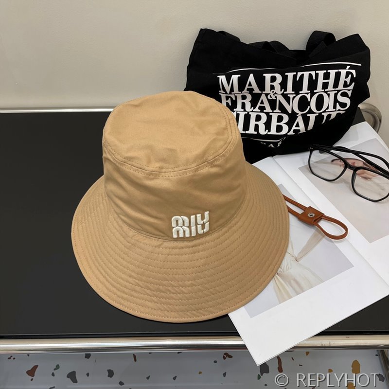 미우미우 드릴 햇 [매장가 86만원대]