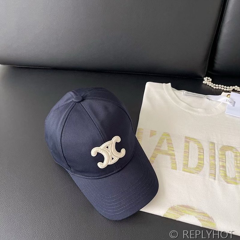 셀린느 트리옹프 베이스볼 캡 [매장가 79만원대]