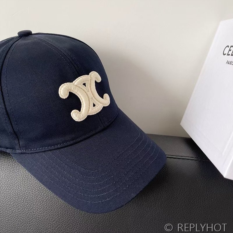 셀린느 트리옹프 베이스볼 캡 [매장가 79만원대]