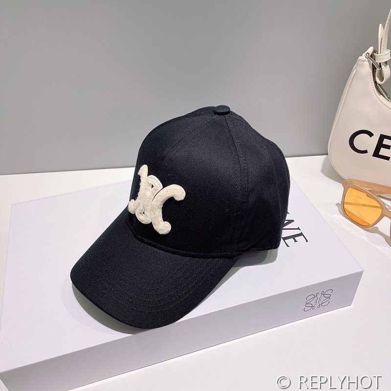 셀린느 트리옹프 베이스볼 캡 [매장가 79만원대]