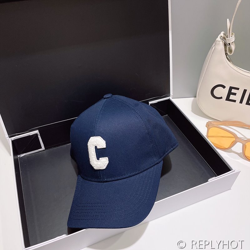 셀린느 이니셜 베이스볼 캡 [매장가 79만원대]