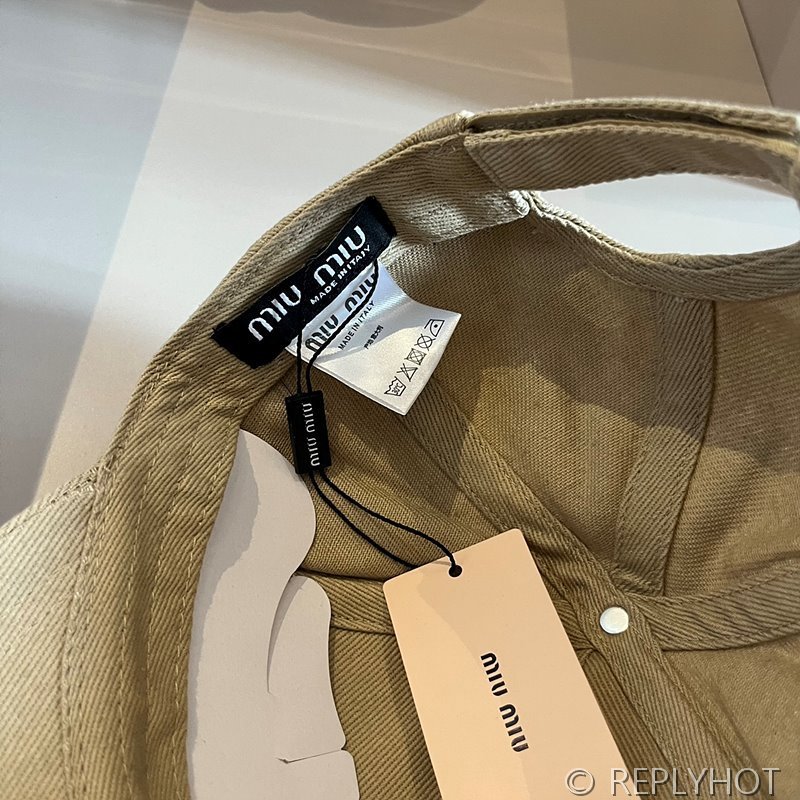 미우미우 드릴 베이스볼 캡 [매장가 69만원대]