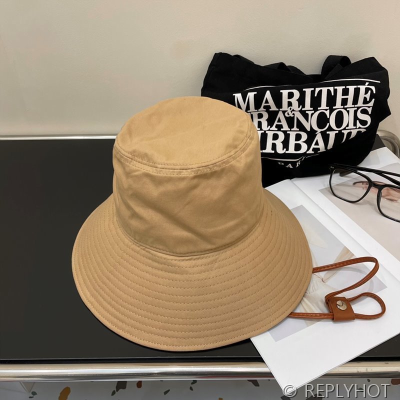 미우미우 드릴 햇 [매장가 86만원대]