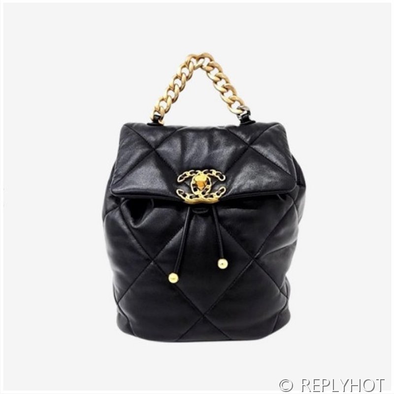 [하이엔드급] 샤넬 19 백팩 램스킨 골드메탈 블랙 [매장가 1000만원대]