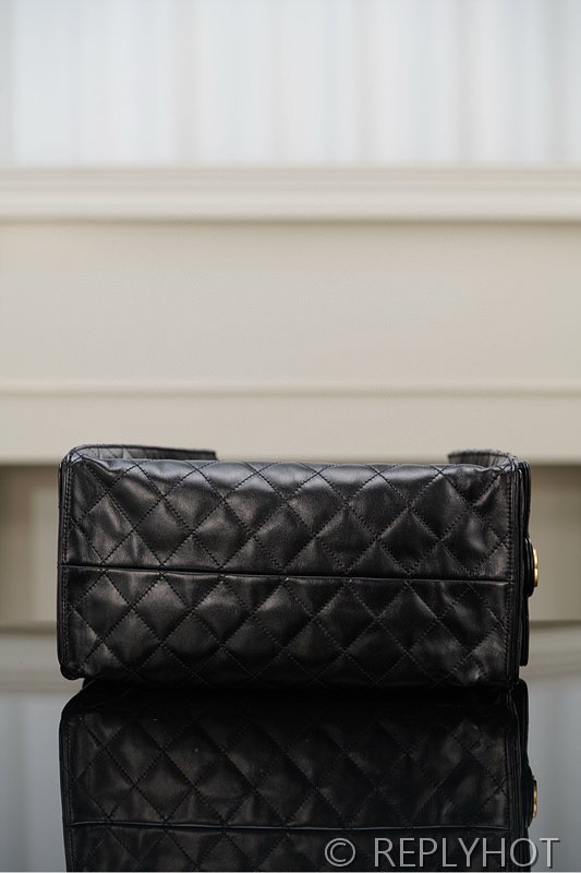 [하이엔드급] 샤넬 25백 미디엄 카프스킨 골드메탈 블랙 [매장가 1200만원대]