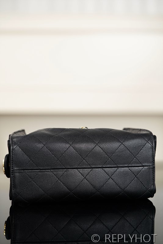 [하이엔드급] 샤넬 25백 미니 그레인드 카프스킨, 골드메탈 블랙 [매장가 900만원대]