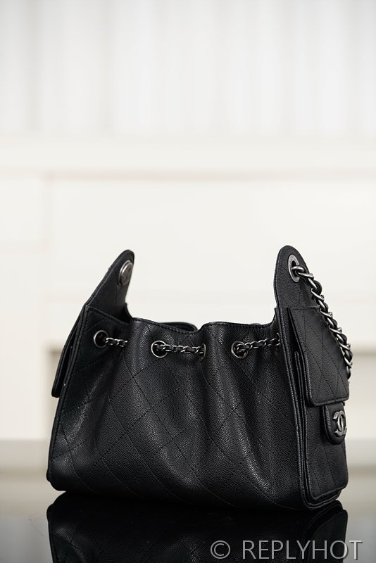 [하이엔드급] 샤넬 25백 미니 그레인드 카프스킨 실버메탈 블랙 [매장가 900만원대]