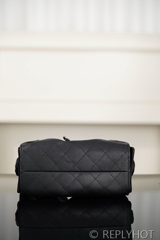 [하이엔드급] 샤넬 25백 미니 그레인드 카프스킨 실버메탈 블랙 [매장가 900만원대]