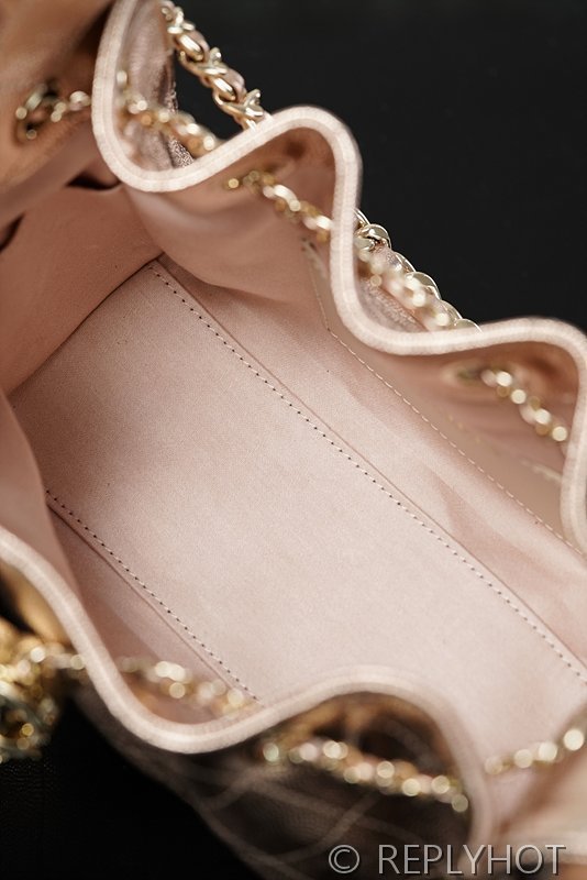 [하이엔드급] 샤넬 25백 미니 메탈릭 그레인드 카프스킨 골드메탈 핑크골드 [매장가 900만원대]