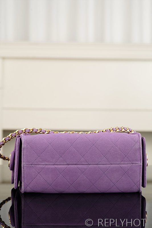 [하이엔드급] 샤넬 25백 미니 스웨이드 카프스킨 골드메탈 퍼플 [매장가 900만원대]